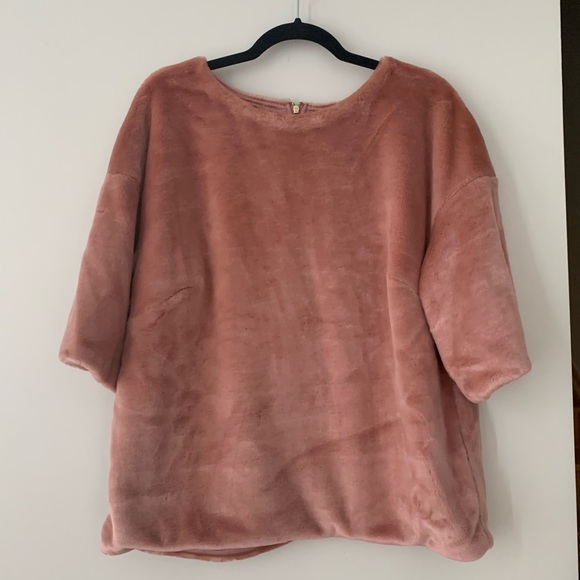 Fluffy Pink Top - Picture 1 of 2